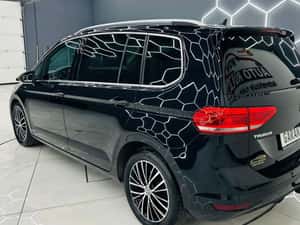 VOLKSWAGEN TOURAN 7 LOCURI — miniatura 4