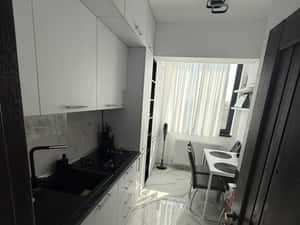 Vand apartament 3 camere decomandate 80mp bloc NOU — miniatura 6