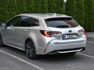 Toyota Corolla 2.0 Hybrid 180CP - Unic proprietar - Absolut impecabilă — miniatura 6