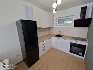 Închiriez apartament ULTRACENTRAL în bloc nou, incalzire in pardoseala — miniatura 3