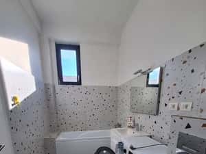 Inchiriez apartament cu 2 camere