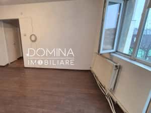 Vânzare apartament 3 camere *etaj 3* - Strada 1 Decembrie 1918 - zona Piața Mică — miniatura 3