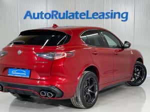 Alfa Romeo Stelvio 2021 - 510 CP - SUV Second-Hand — miniatura 3