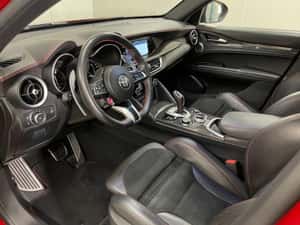 Alfa Romeo Stelvio 2021 - 510 CP - SUV Second-Hand — miniatura 5