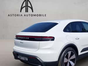 Porsche Macan - 360 CP Electric, 16.561 km, Garanție — miniatura 4