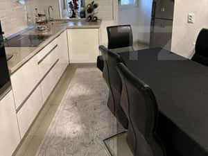 Apartament 3 camere, 70 mp, zona Micro 16 — miniatura 3