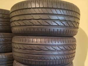 215 45 16,câte 4buc vară Bridgestone și Continental, 6mm