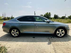 Skoda Superb 3 Ambition 2.0 TDI DSG — miniatura 4