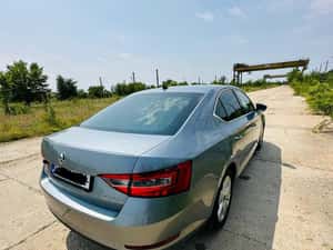 Skoda Superb 3 Ambition 2.0 TDI DSG — miniatura 5