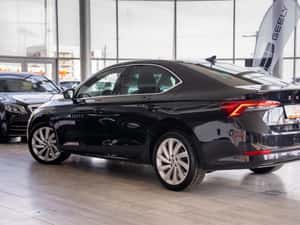 Skoda Octavia - 2023 - 21.850 EUR - 105.651 km — miniatura 7