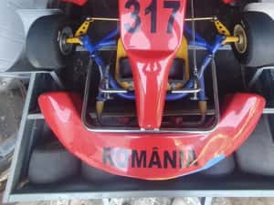 Vând Kart plus remorcă
