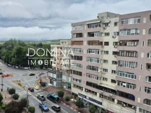 Închiriere apartament 2 camere, ultracentral, vedere panoramică, strada Unirii — miniatura 7