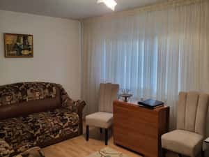 Apartament 3 camere cu balcon, etajul 3/3. Focsani, Vrancea. — miniatura 3