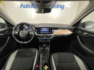 Skoda Kamiq SUV 2022 - 60.321 km - 15.390 EUR — miniatura 7