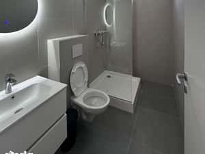 De închiriat – Apartament 2 camere — miniatura 4