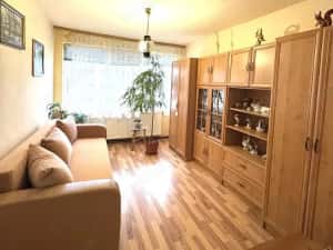 3 camere decomandat – zonă Bogdăneștilor – Cetății, 67 mp