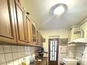 3 camere decomandat – zonă Bogdăneștilor – Cetății, 67 mp — miniatura 4