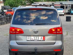 Vw Touran Highline ~ 2011 ~ 2.0 TDI-140 CP ~ Euro5 ~ Navi , Piele , Klimă , Jante17 , Webasto, etc — miniatura 6