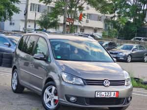 Vw Touran Highline ~ 2011 ~ 2.0 TDI-140 CP ~ Euro5 ~ Navi , Piele , Klimă , Jante17 , Webasto, etc — miniatura 10