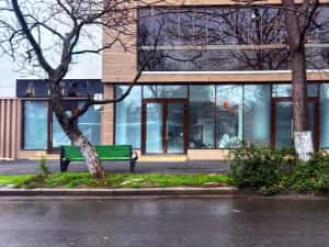 Spațiu comercial 200mp | 2025 | ROI 11% | Vitrina 9ml | 13 Septembrie — miniatura 3