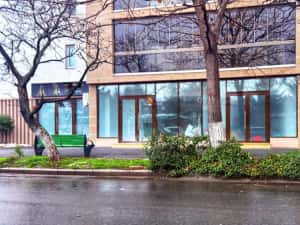 Spațiu comercial 200mp | 2025 | ROI 11% | Vitrina 9ml | 13 Septembrie — miniatura 8
