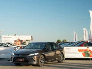 Toyota Camry 2.5 Hybrid Dynamic E-CVT 2022 — miniatura 3