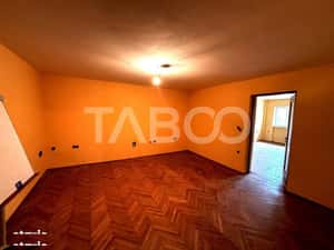 Apartament de vanzare cu 4 camere 110 mp Orasul de Jos Sibiu