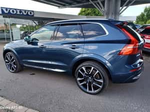 Volvo XC60 Hibrid 2024, second-hand, 19.350 km — miniatura 3