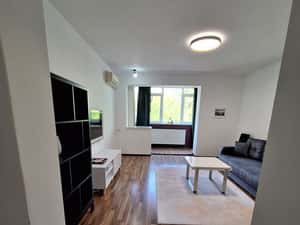 Garsoniera de inchirirat, zona Costin Georgian/ Titan