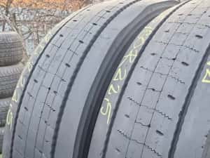 2 Anvelope Camion Directie Bridgestone 315/80 R22.5 Stare Impecabilă. — miniatura 3