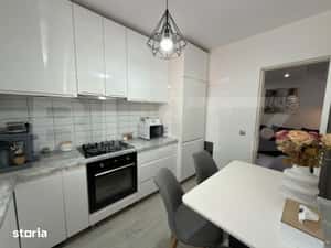 Apartament modern, cu 3 camere, decomandate, parcare, balcon, Sub Ceta — miniatura 5