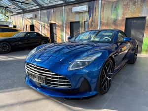 Aston Martin DB12 Volante — miniatura 1