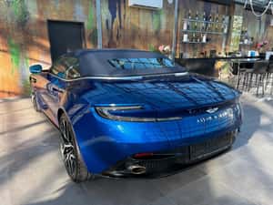 Aston Martin DB12 Volante — miniatura 2