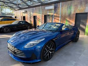 Aston Martin DB12 Volante — miniatura 4