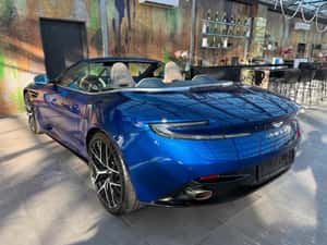 Aston Martin DB12 Volante — miniatura 6