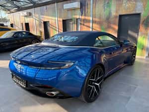 Aston Martin DB12 Volante — miniatura 7