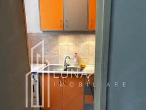 Garsonieră decomandată | Semicentral | Balcon | Mobilată & utilată