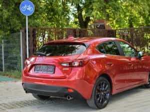 Mazda 3 cutie automata 2.0 benzina euro6 69000 km full istoric mazda xenon navigatie — miniatura 5