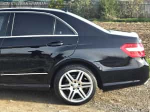 Vând mercedes-benz — miniatura 4