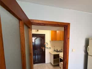 Garsoniera etaj 3 Zona Buziasului — miniatura 6