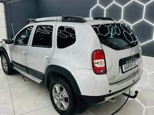 Dacia Duster 1.5D E5 4X4 Manuală 110 HP Diesel 2015 — miniatura 3