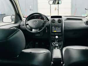 Dacia Duster 1.5D E5 4X4 Manuală 110 HP Diesel 2015 — miniatura 6