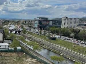 2 camere decomandat + 2 balcoane, Aleea Dobrogei nr.5 — miniatura 2