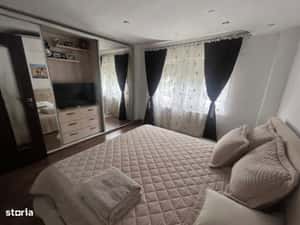 Apartament cu 4 camere, decomandat, parter, 87.45 mp, zona 1 Mai — miniatura 6