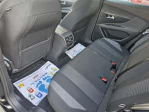PEUGEOT 3008 PureTech 1.2 130 cp — miniatura 6
