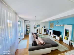 Apartament 2 camere, balcon și terasă 78 mp — miniatura 2