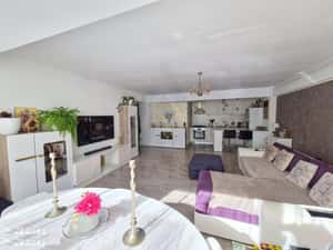 Apartament modern 3 camere 80 mp utili etaj 1 zona Doamna Stanca — miniatura 3