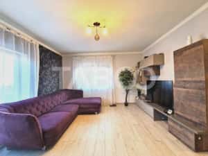 Apartament decomandat 3 camere 66 mp si loc de parcare Cisnadie