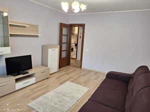 Inchiriez apartament 2 camere Parcul Copiilor — miniatura 3