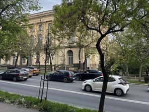 Apartament 2 camere, ultracentral (Sala Palatului), direct proprietar — miniatura 3
